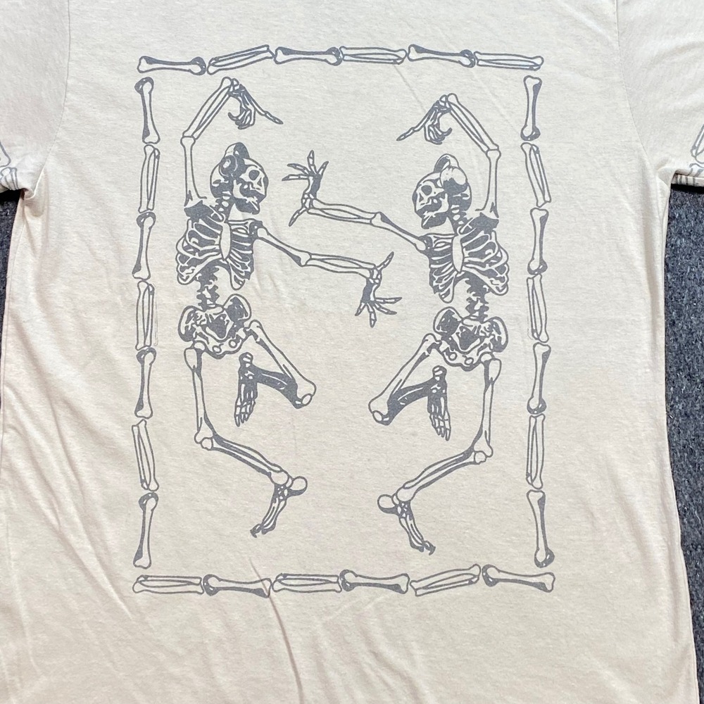 Weekend Warriors Dancing Skeleton TShirt Sz M Mens Tan Grunge Skater Streetwear - Picture 2 of 9